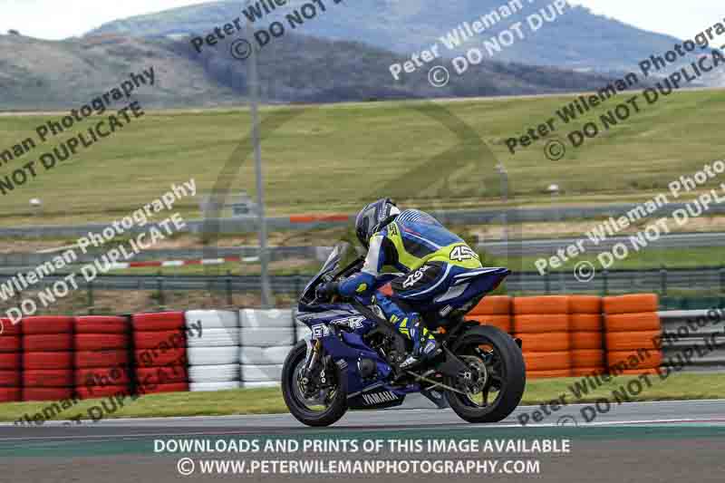 cadwell no limits trackday;cadwell park;cadwell park photographs;cadwell trackday photographs;enduro digital images;event digital images;eventdigitalimages;navarra;no limits trackdays;peter wileman photography;racing digital images;trackday digital images;trackday photos